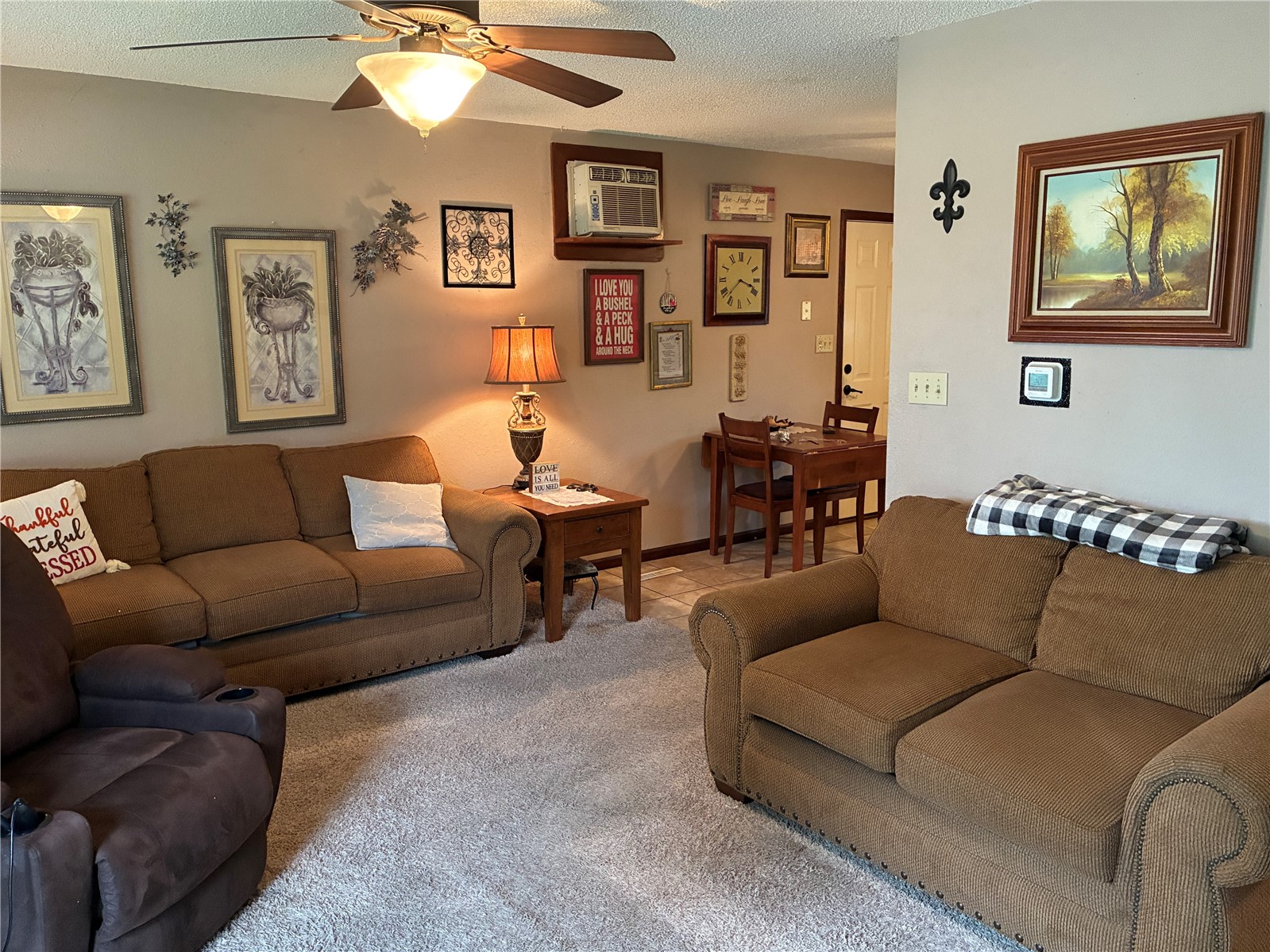 305 N Avenue Vinton IA 52349