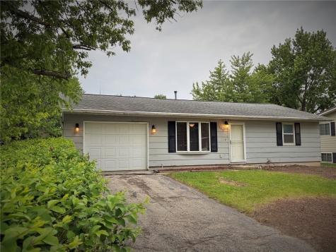 305 N Avenue Vinton IA 52349