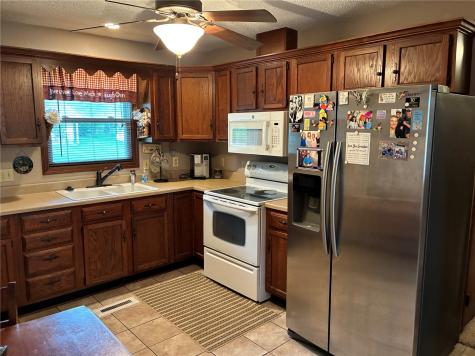305 N Avenue Vinton IA 52349