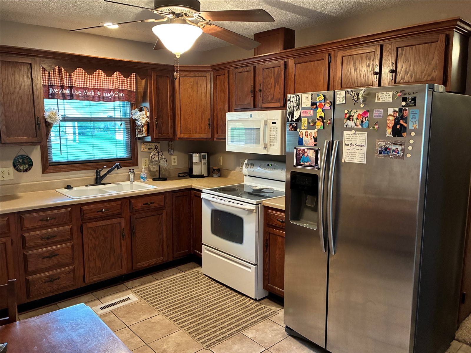305 N Avenue Vinton IA 52349