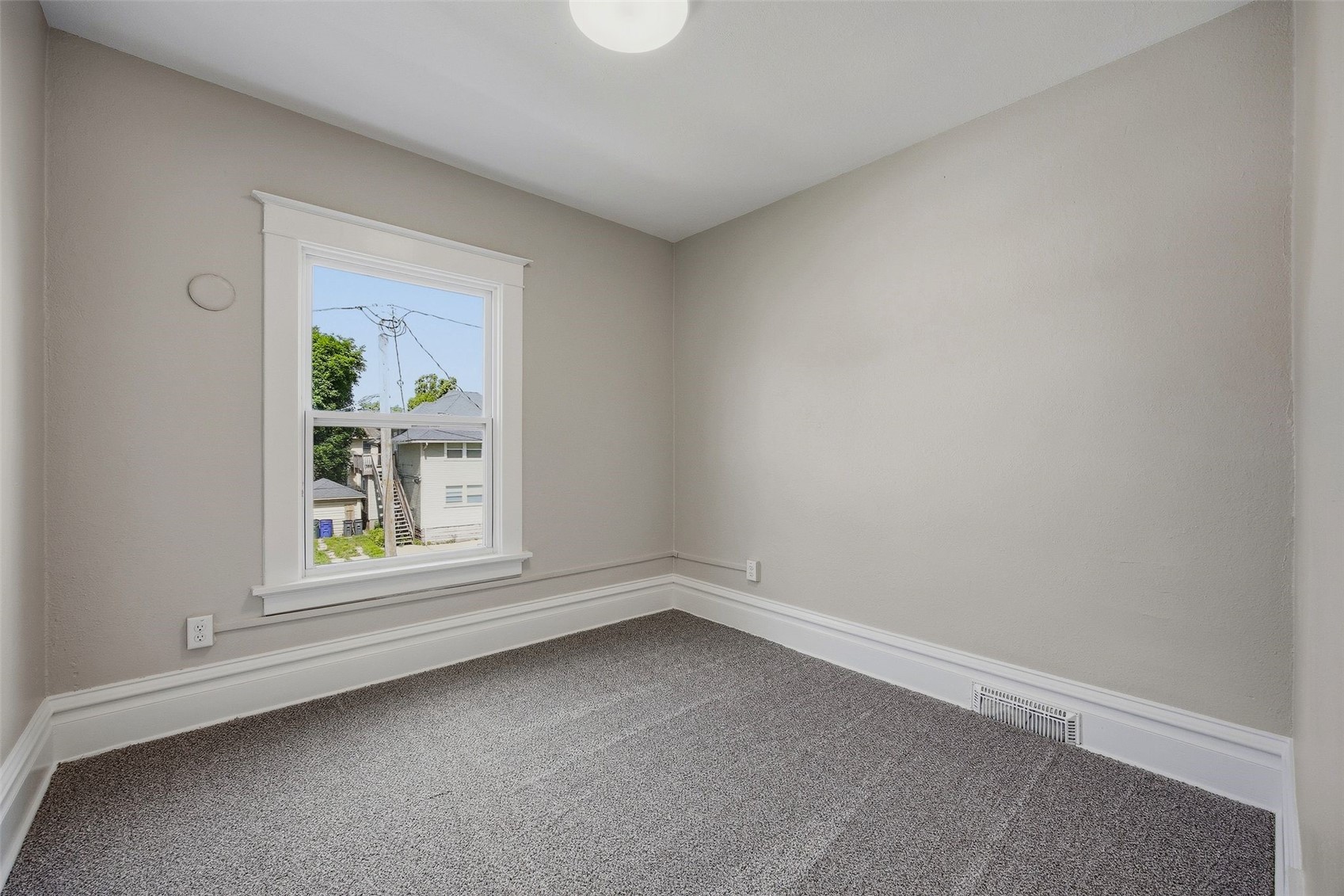 508 16th Street SE Cedar Rapids IA 52302