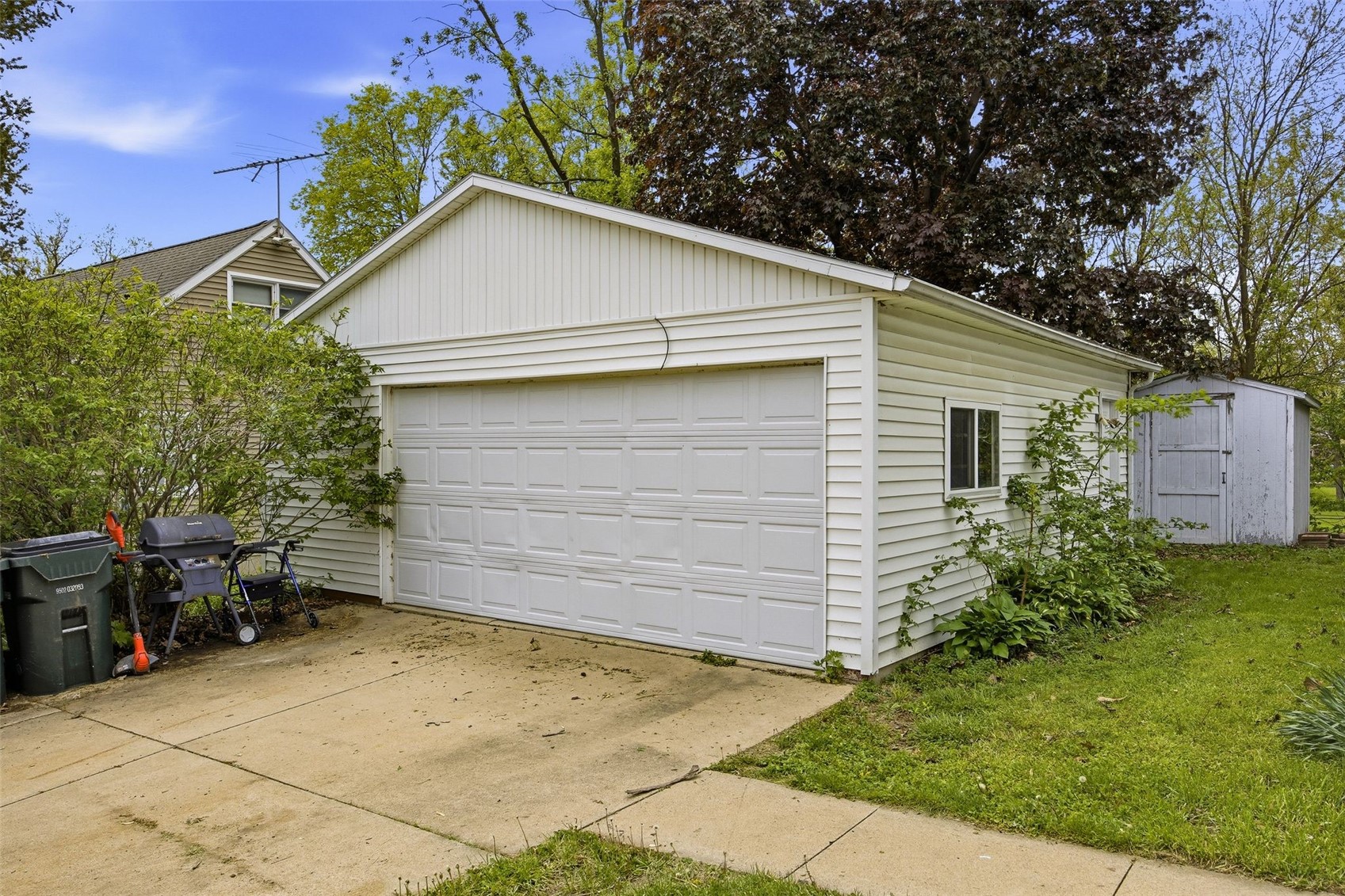 2910 Schaeffer Drive SW Cedar Rapids IA 52404