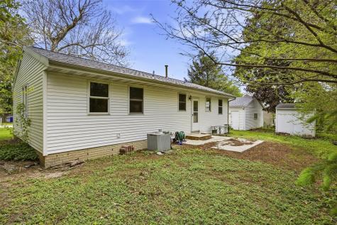 2910 Schaeffer Drive SW Cedar Rapids IA 52404