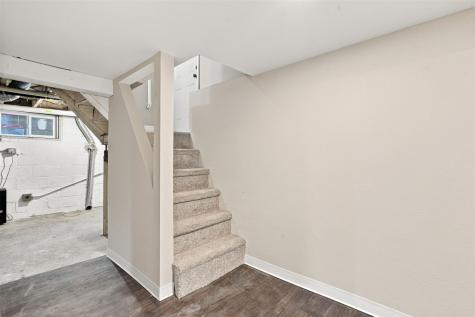 389 16th Avenue SW Cedar Rapids IA 52404