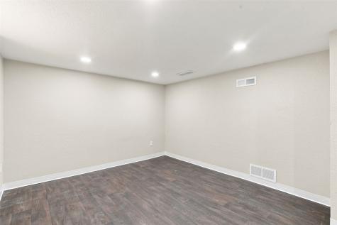 389 16th Avenue SW Cedar Rapids IA 52404