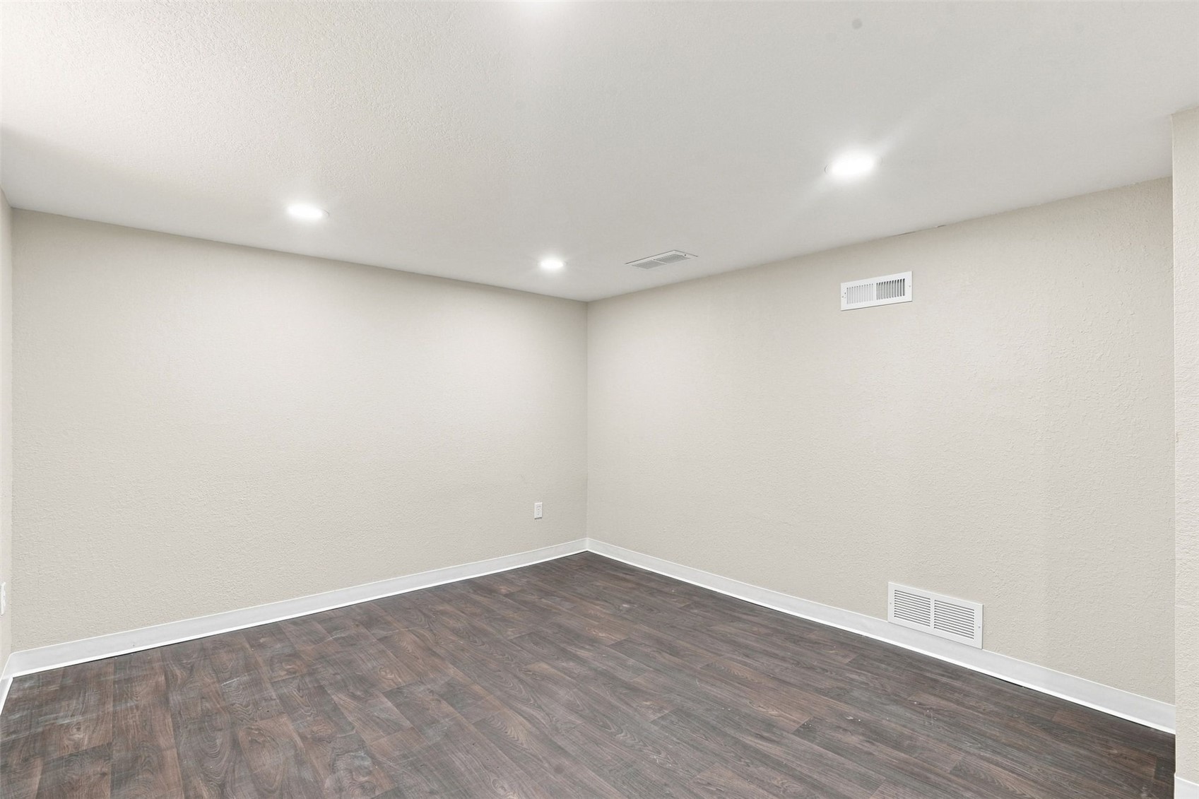 389 16th Avenue SW Cedar Rapids IA 52404