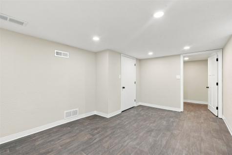 389 16th Avenue SW Cedar Rapids IA 52404