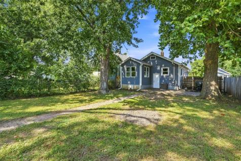 389 16th Avenue SW Cedar Rapids IA 52404