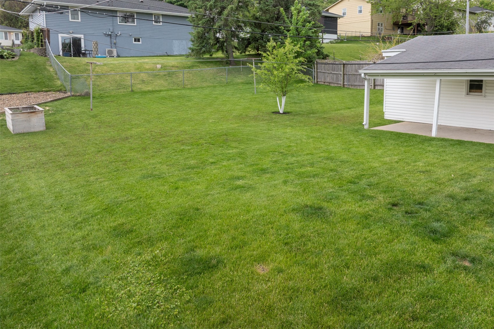2101 Larry Drive NE Cedar Rapids IA 52402