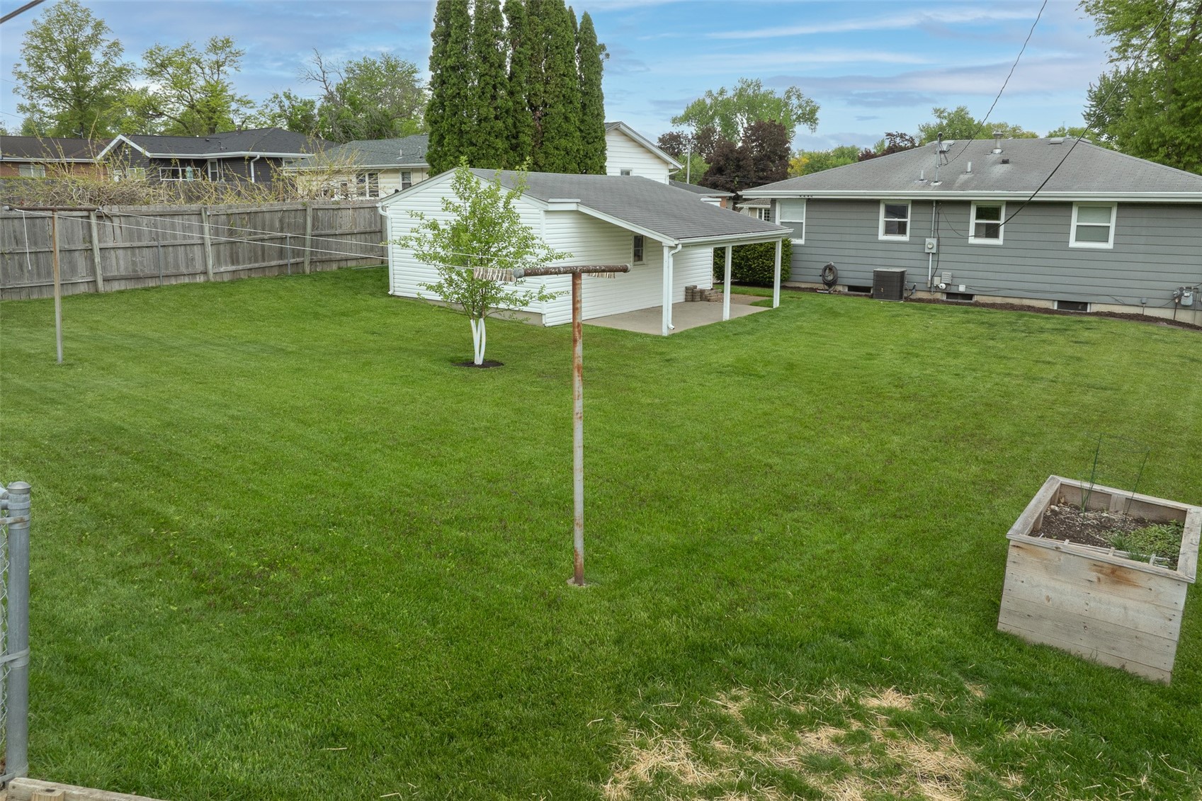 2101 Larry Drive NE Cedar Rapids IA 52402