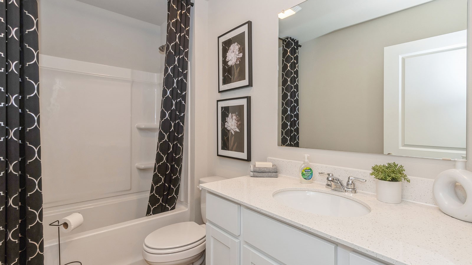 2873 Grassland Court Hiawatha IA 52233