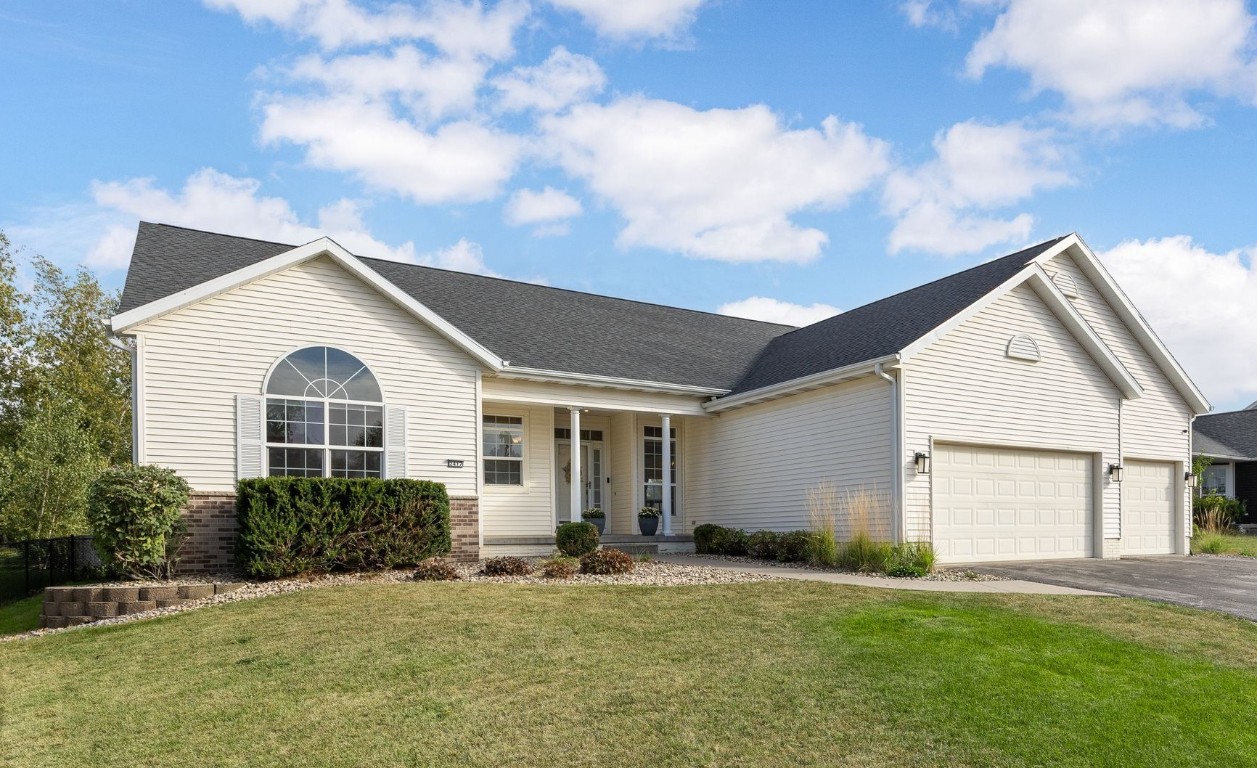 2417 Fox Trail Drive NE Cedar Rapids IA 52402