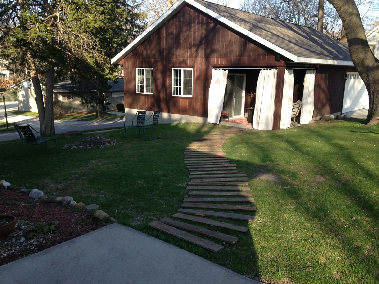 123 2nd Avenue SW Mt Vernon IA 52314