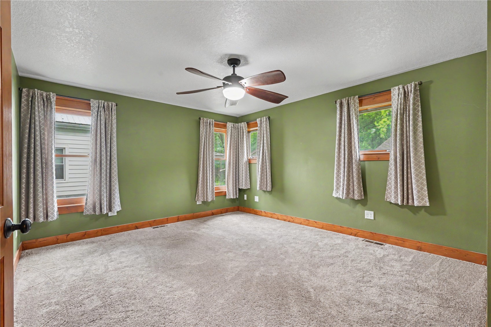 604 SW 8th Independence IA 50644