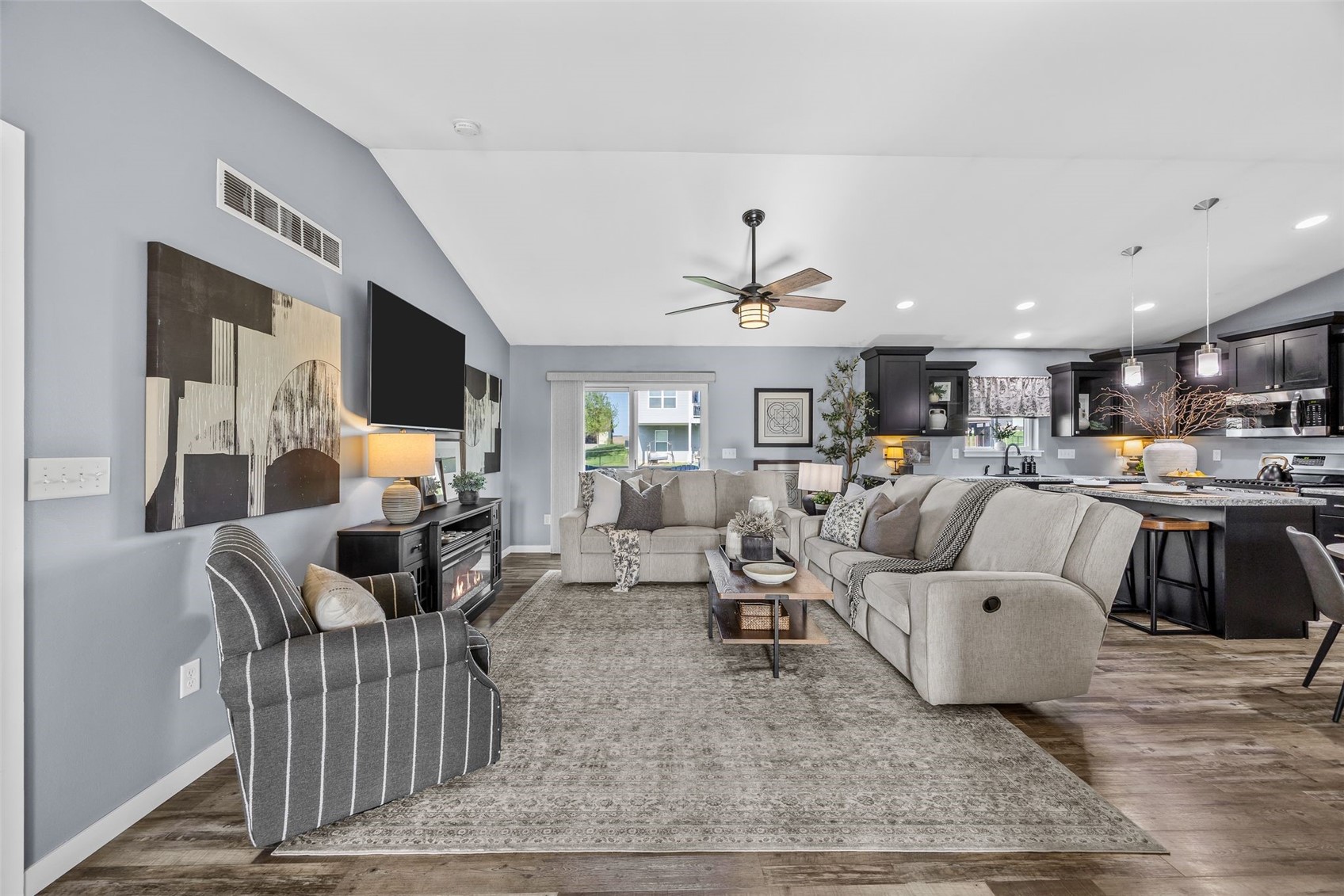 601 Gentry Lane Tiffin IA 52340