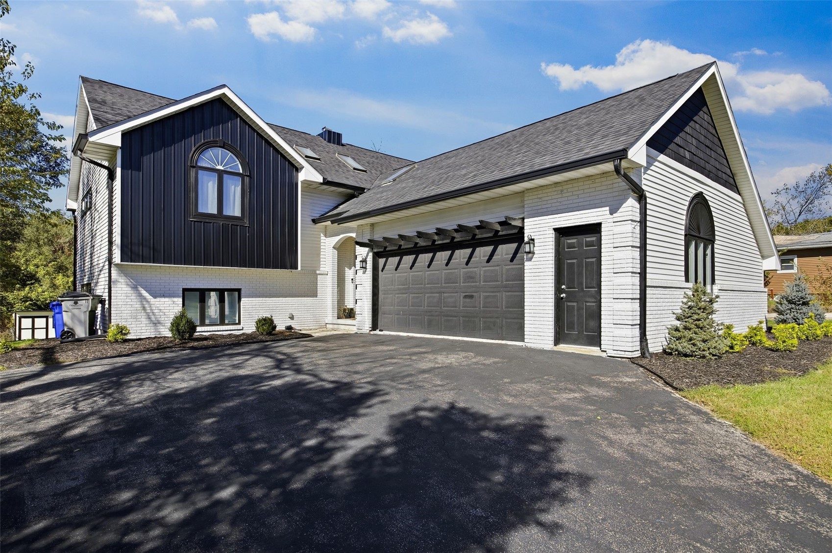2009 Memorial Drive SE Cedar Rapids IA 52403