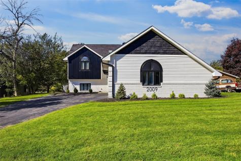2009 Memorial Drive SE Cedar Rapids IA 52403