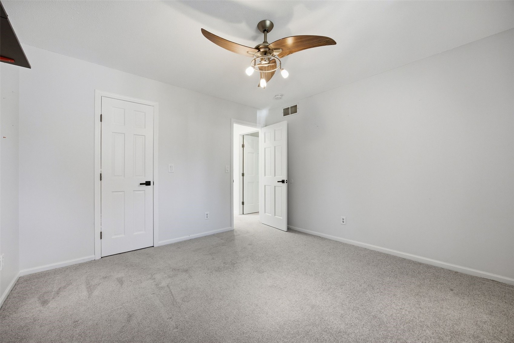 2009 Memorial Drive SE Cedar Rapids IA 52403