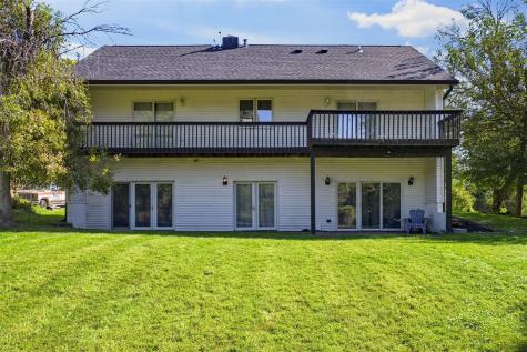 2009 Memorial Drive SE Cedar Rapids IA 52403