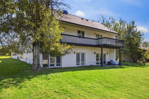 2009 Memorial Drive SE Cedar Rapids IA 52403