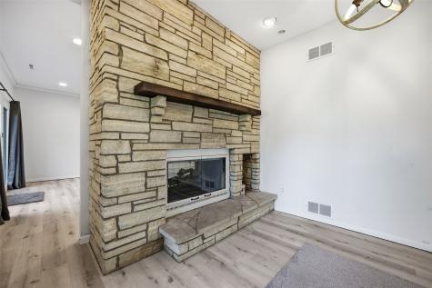 2009 Memorial Drive SE Cedar Rapids IA 52403