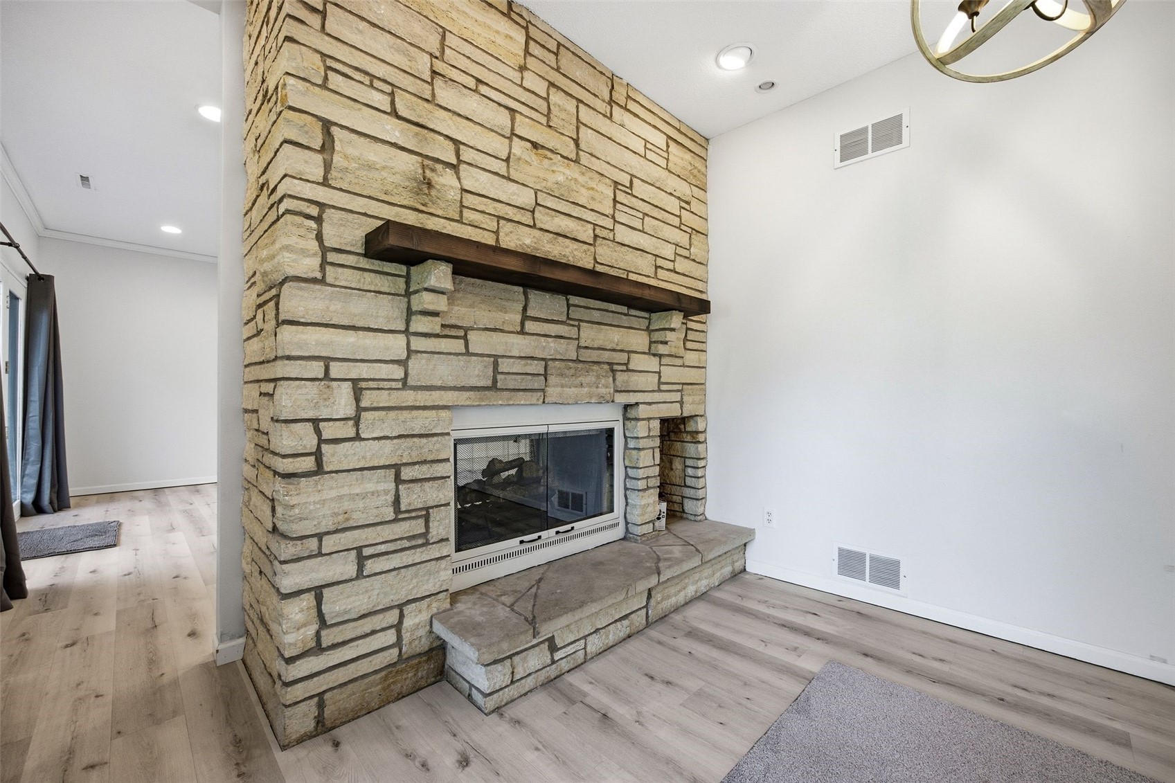 2009 Memorial Drive SE Cedar Rapids IA 52403