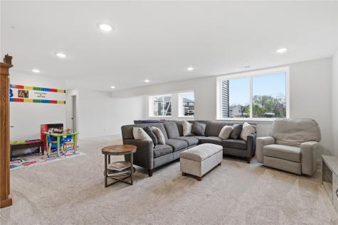 2642 Burr Oak Court Marion IA 52302