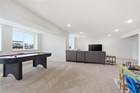 2642 Burr Oak Court Marion IA 52302