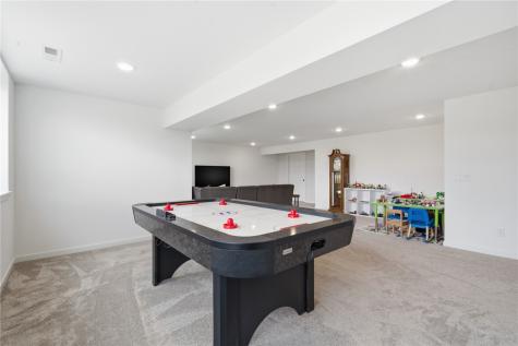 2642 Burr Oak Court Marion IA 52302