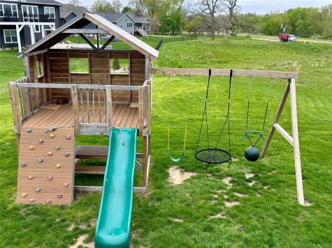 2642 Burr Oak Court Marion IA 52302