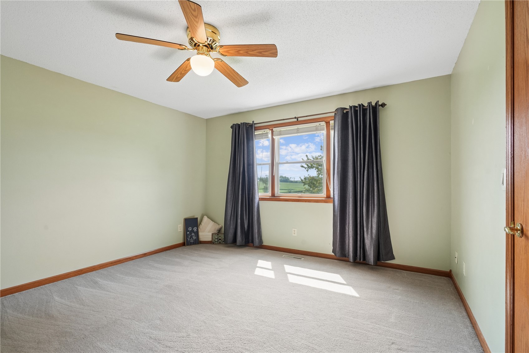 1268 Falcon Avenue NW Swisher IA 52338