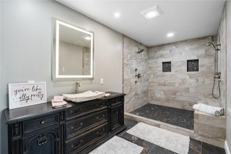 1268 Falcon Avenue NW Swisher IA 52338