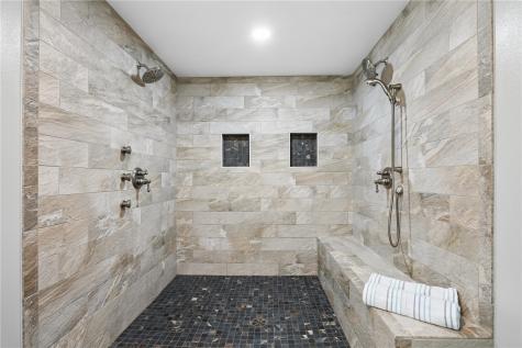 1268 Falcon Avenue NW Swisher IA 52338