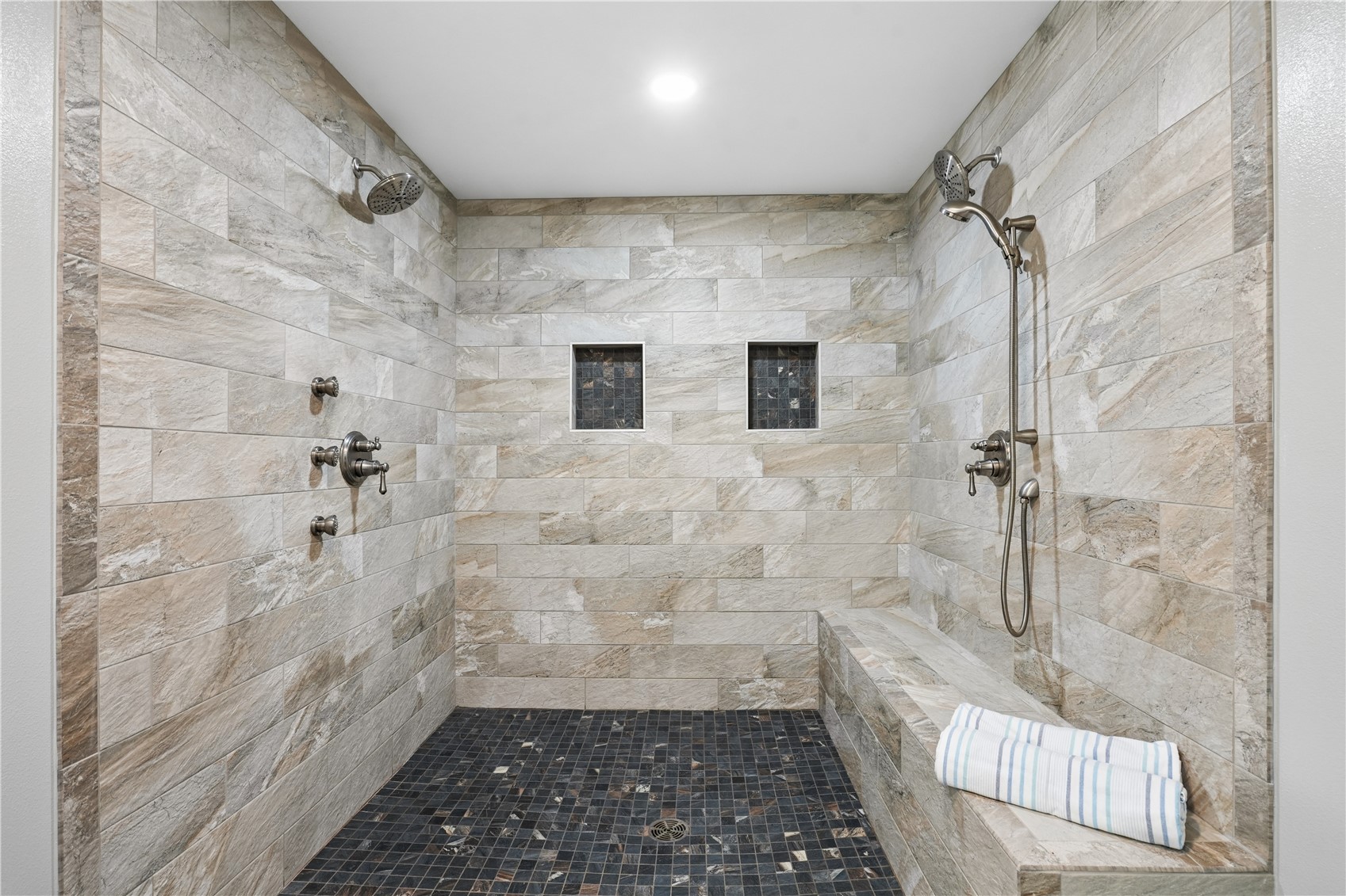 1268 Falcon Avenue NW Swisher IA 52338