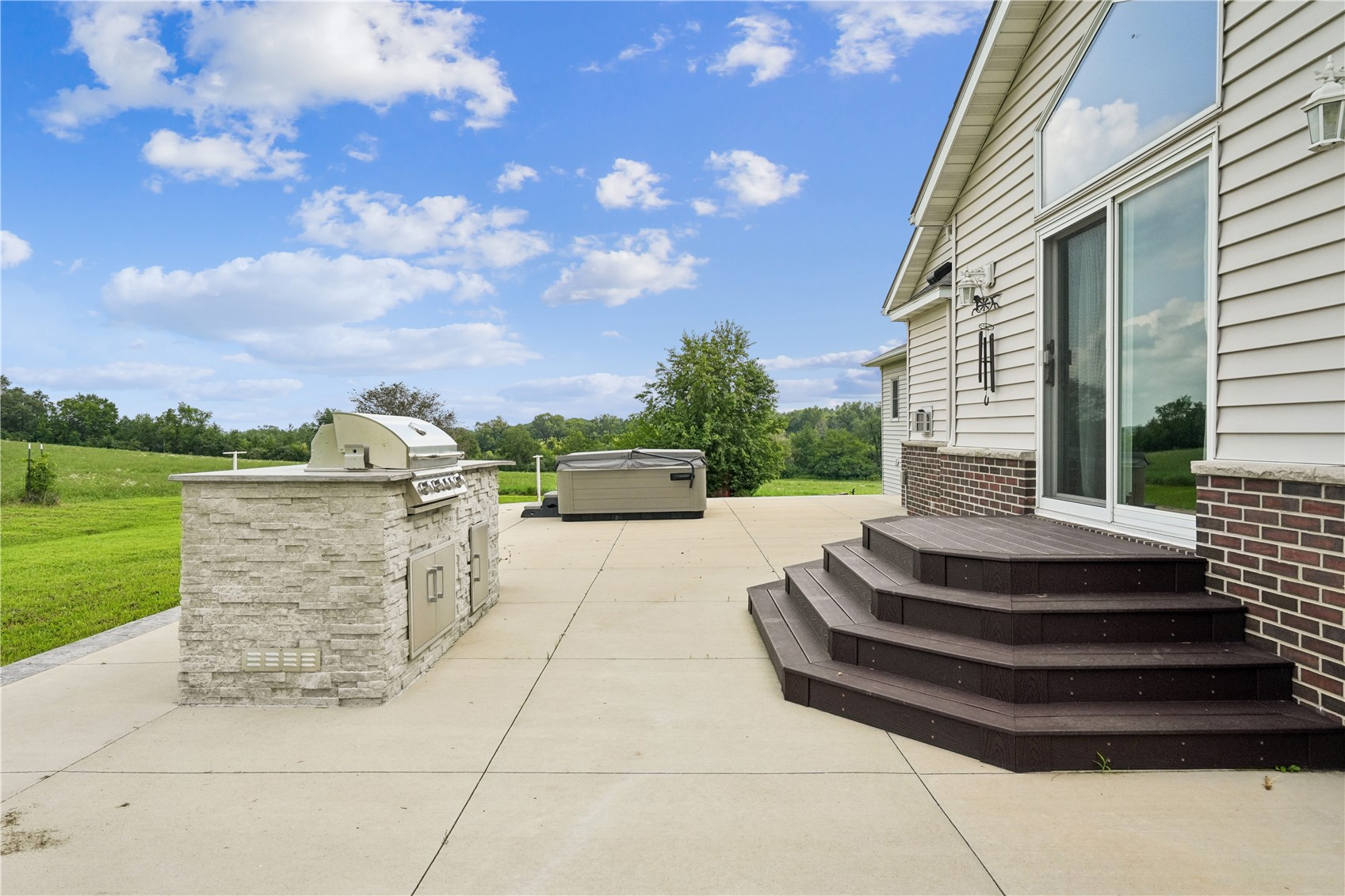 1268 Falcon Avenue NW Swisher IA 52338