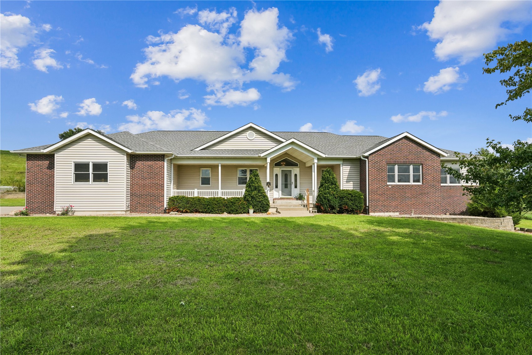 1268 Falcon Avenue NW Swisher IA 52338