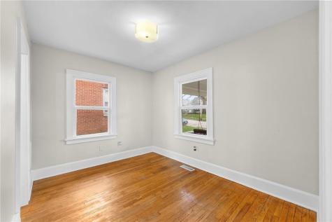 237 12th Street NW Cedar Rapids IA 52405