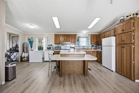 1407 244th Avenue Lisbon IA 52253