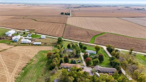 1407 244th Avenue Lisbon IA 52253