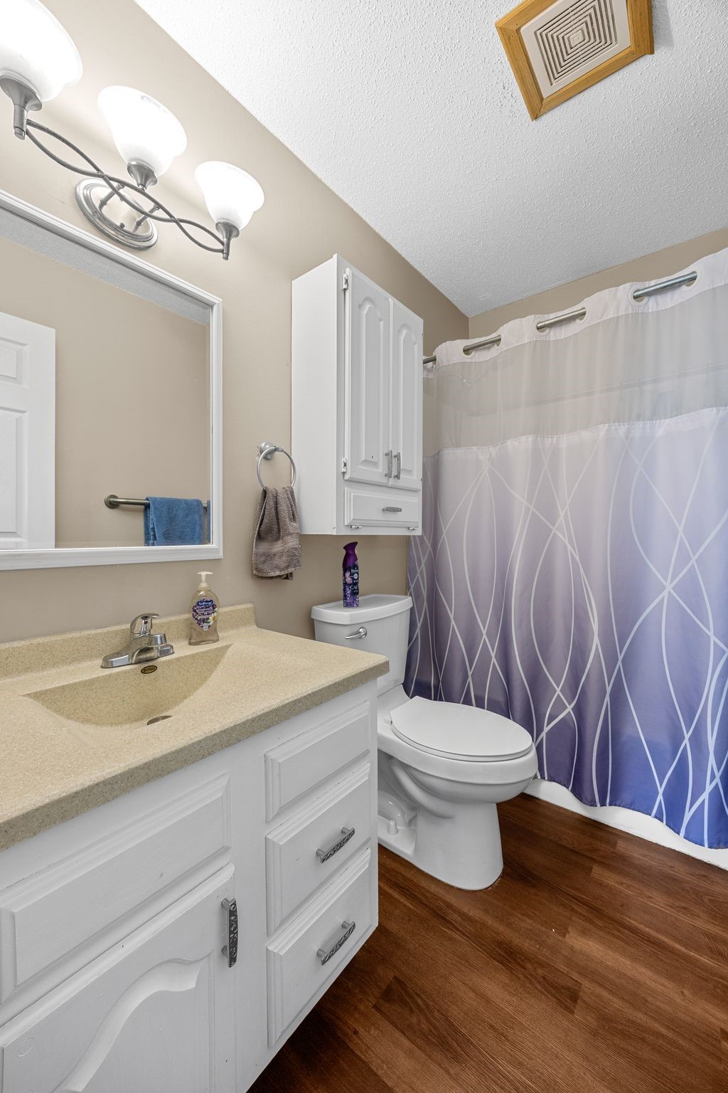179 Lenora Drive NW Cedar Rapids IA 52405