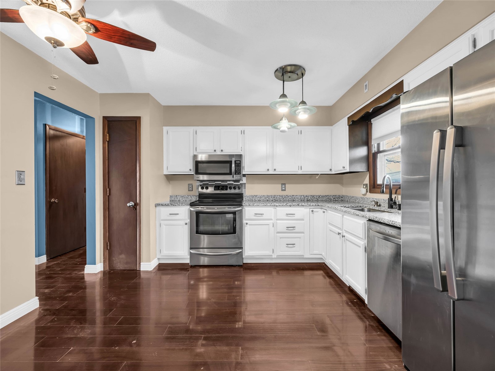 2140 Hillview Drive Marion IA 52302