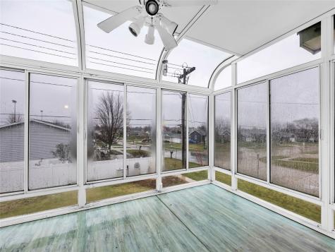 2140 Hillview Drive Marion IA 52302
