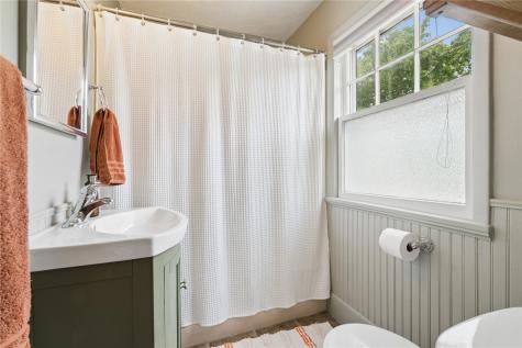 2226 5th Avenue SE Cedar Rapids IA 52403