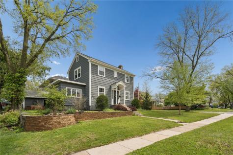 2226 5th Avenue SE Cedar Rapids IA 52403