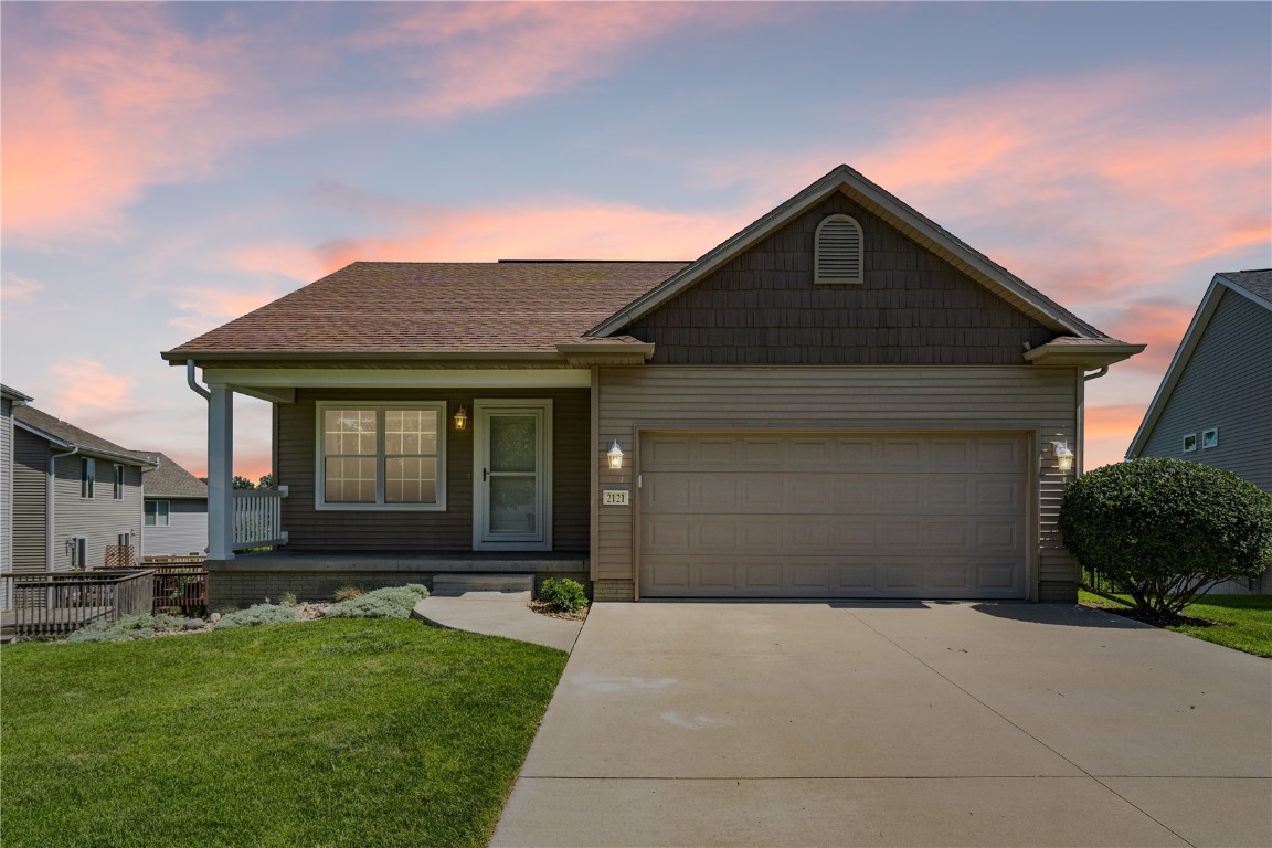 2121 Rosewood Drive NW Cedar Rapids IA 52405