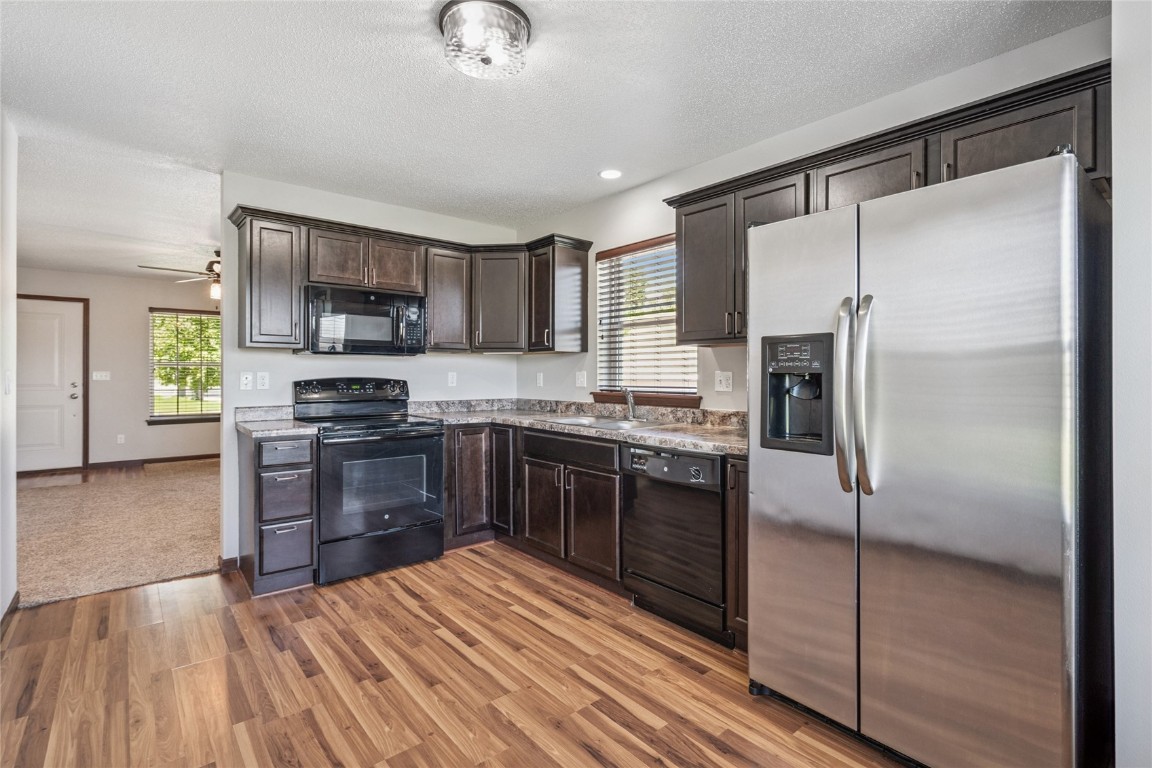 2121 Rosewood Drive NW Cedar Rapids IA 52405