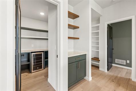 8818 Zeppelin Avenue Cedar Rapids IA 52402