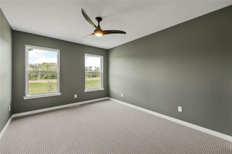 8818 Zeppelin Avenue Cedar Rapids IA 52402