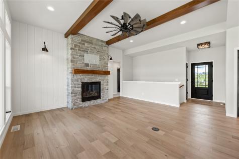 8818 Zeppelin Avenue Cedar Rapids IA 52402