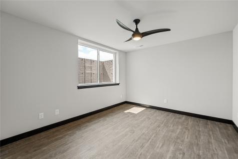 8818 Zeppelin Avenue Cedar Rapids IA 52402